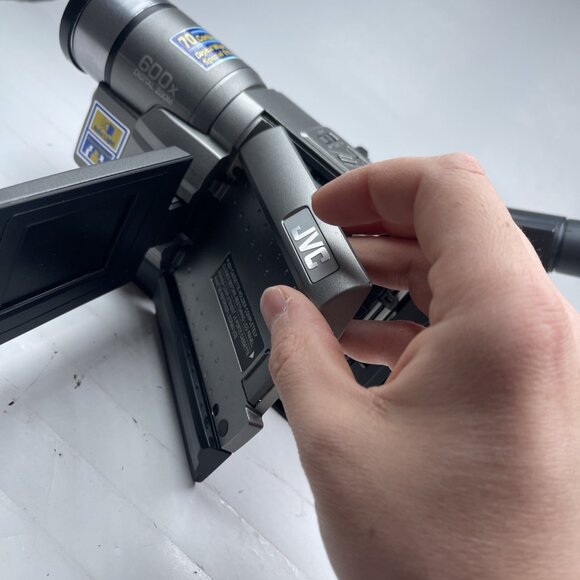 JVC GR-SXM245 Compact Camcorder Super VHS VINTAGE Y2K Camera (Untested, For part - Picture 9 of 14